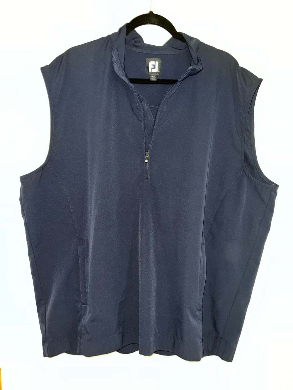FootJoy 1/4 Zip-up Performance Stretch Sleeveless Men’s golf vest - size L